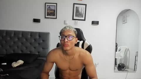 Snapshot of ethan_smitth1 chatting on February 1, 2025, 9:08 pm ethan_smitth1 online show from February 1, 2025, 9:08 pm