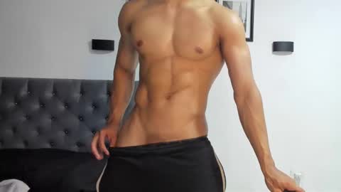 Snapshot of ethan_smitth1 chatting on February 5, 2025, 5:30 am ethan_smitth1 online show from February 5, 2025, 5:30 am