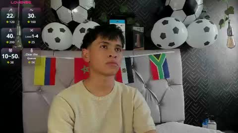Snapshot of ethan_westt chatting on July 15, 2026, 6:35 pm Ethan online show from July 15, 2026, 6:35 pm