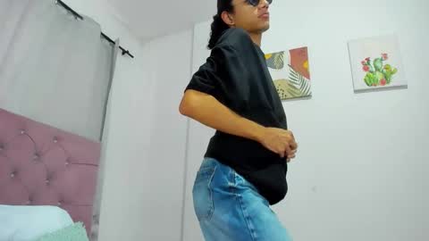 ethanblackwoodd online show from February 18, 2026, 7:54 pm