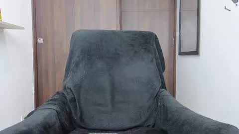 ethangreey1 online show from September 11, 2025, 2:50 pm