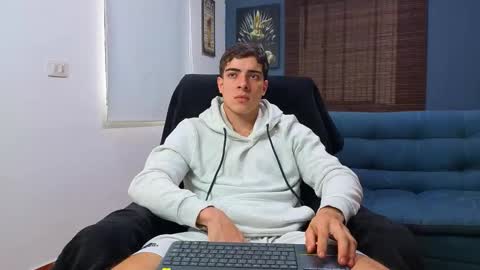 ethangreey1 online show from March 27, 2026, 5:34 pm