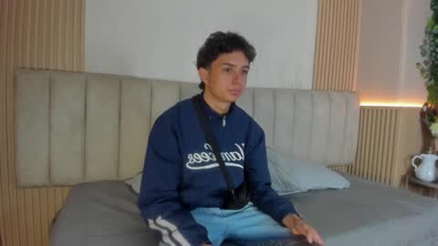 ethanlowell online show from February 23, 2026, 4:32 am