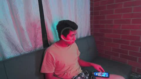 Snapshot of ethann2_ chatting on April 3, 2026, 3:59 am ethann2_ online show from April 3, 2026, 3:59 am