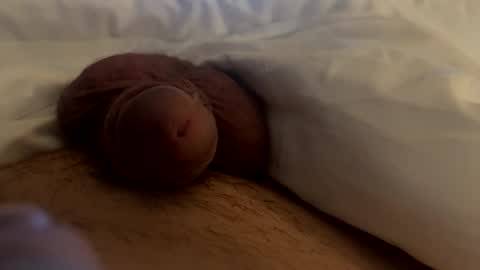 Snapshot of etudgjcbm2424 chatting on October 14, 2025, 9:10 am Imyours online show from October 14, 2025, 9:10 am