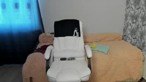 Eva online show from February 17, 2026, 2:30 am