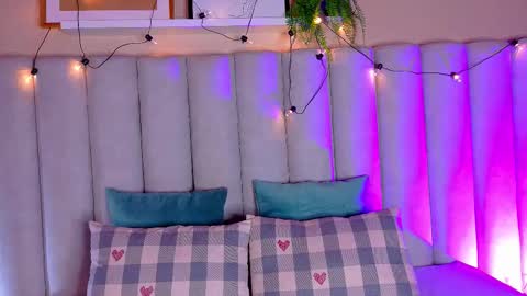 Snapshot of eva_daemon chatting on September 26, 2025, 11:47 am EVA DAEMON online show from September 26, 2025, 11:47 am