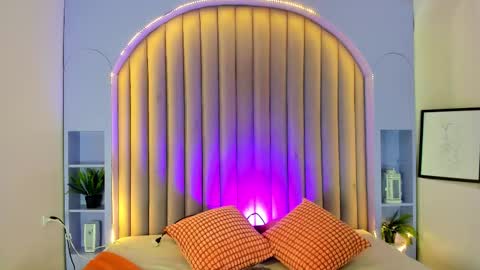 Snapshot of eva_daemon chatting on September 27, 2025, 11:37 am EVA DAEMON online show from September 27, 2025, 11:37 am