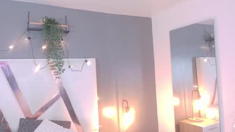 Snapshot of eva_daemon chatting on October 7, 2025, 11:51 am EVA DAEMON online show from October 7, 2025, 11:51 am