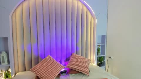 Snapshot of eva_daemon chatting on December 4, 2025, 11:41 am EVA DAEMON online show from December 4, 2025, 11:41 am