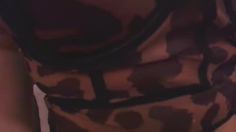 Eva Davis online show from October 13, 2025, 2:11 am