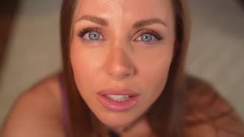 Snapshot of eva_fashionista chatting on June 13, 2026, 8:40 pm Eva online show from June 13, 2026, 8:40 pm