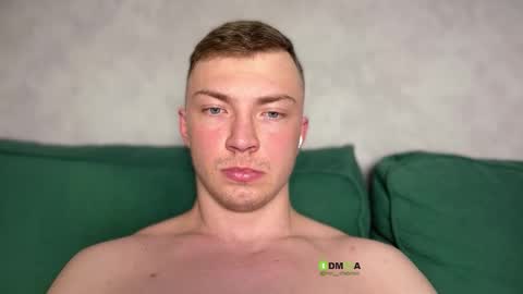 Eva and Iron online show from March 22, 2026, 8:45 pm