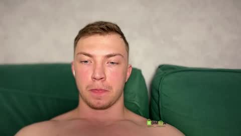 Eva and Iron online show from April 21, 2026, 11:07 pm