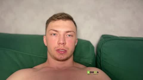 Eva and Iron online show from April 22, 2026, 11:17 pm