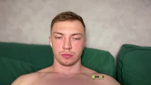 Eva and Iron online show from April 23, 2026, 10:23 pm