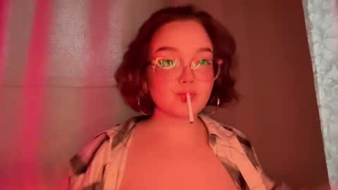 eva_kittenn online show from November 15, 2025, 11:40 am