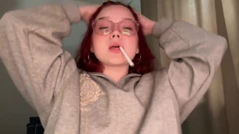 eva_kittenn online show from April 8, 2026, 11:54 am