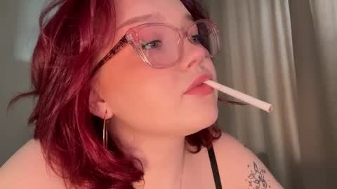 eva_kittenn online show from May 8, 2026, 12:54 pm