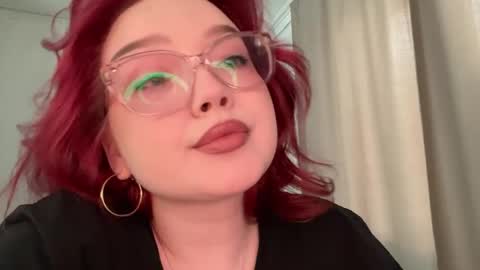eva_kittenn online show from May 23, 2026, 11:36 am