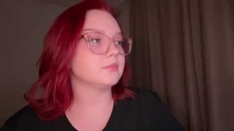 Snapshot of eva_kittenn chatting on June 24, 2026, 9:25 pm eva_kittenn online show from June 24, 2026, 9:25 pm