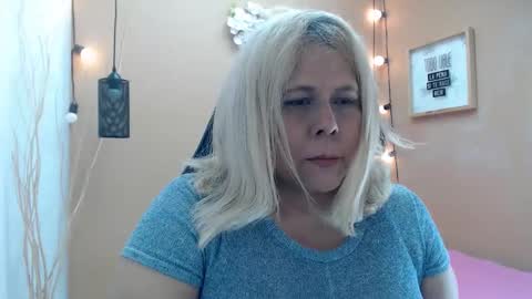 Snapshot of eva_love49 chatting on November 12, 2025, 12:16 pm eva_love49 online show from November 12, 2025, 12:16 pm