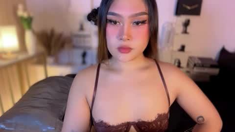 Queen Eva Mazikeen online show from March 13, 2026, 9:10 pm