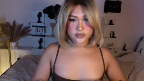 Queen Eva Mazikeen online show from April 26, 2026, 9:23 pm