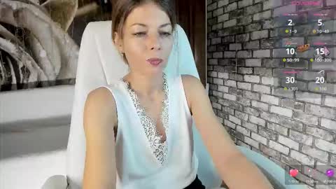 Snapshot of eva_melow chatting on October 27, 2025, 10:08 am Eva online show from October 27, 2025, 10:08 am