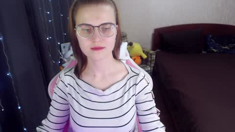 Snapshot of eva_orchid chatting on February 5, 2025, 3:52 pm Eva online show from February 5, 2025, 3:52 pm