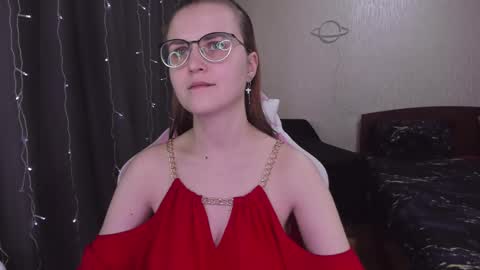 Snapshot of eva_orchid chatting on March 4, 2025, 2:10 pm Eva online show from March 4, 2025, 2:10 pm