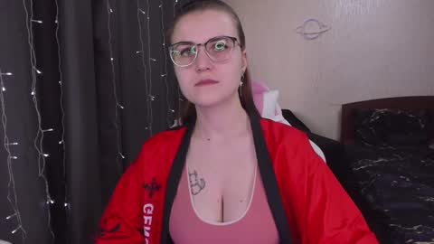 Snapshot of eva_orchid chatting on March 11, 2025, 9:45 am Eva online show from March 11, 2025, 9:45 am