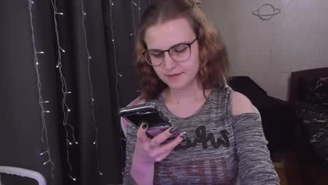 Snapshot of eva_orchid chatting on March 12, 2025, 3:29 pm Eva online show from March 12, 2025, 3:29 pm