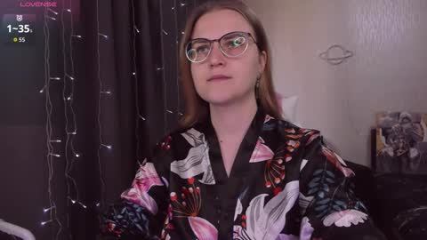 Snapshot of eva_orchid chatting on September 12, 2025, 10:37 am Eva online show from September 12, 2025, 10:37 am