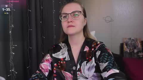 Snapshot of eva_orchid chatting on February 18, 2026, 12:23 pm Eva online show from February 18, 2026, 12:23 pm