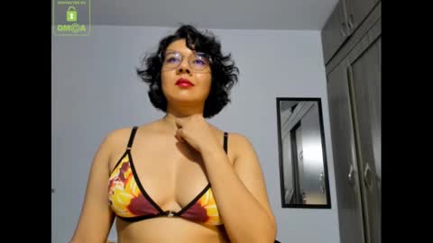 Snapshot of eva_rain01 chatting on January 19, 2025, 6:53 pm Eva online show from January 19, 2025, 6:53 pm