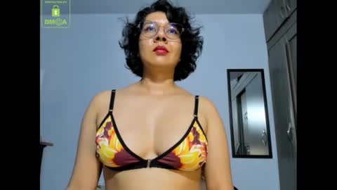 Snapshot of eva_rain01 chatting on January 19, 2025, 9:55 pm Eva online show from January 19, 2025, 9:55 pm