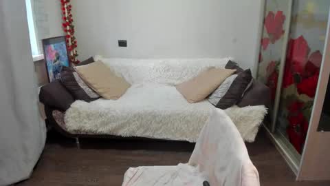 Eva online show from October 25, 2025, 1:35 am