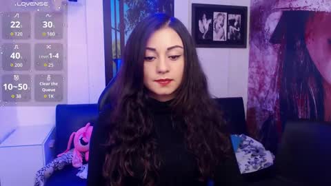 Eva online show from September 19, 2025, 2:51 pm