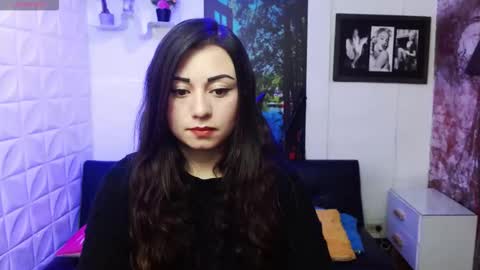 Eva online show from November 5, 2025, 2:39 pm