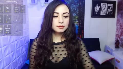 Eva online show from November 13, 2025, 2:27 pm