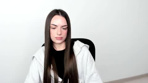 Eva online show from January 17, 2025, 7:16 pm