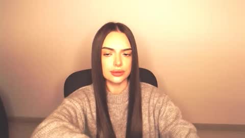 Eva online show from October 28, 2025, 6:32 pm