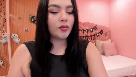 eva_saintt online show from October 28, 2025, 4:53 pm