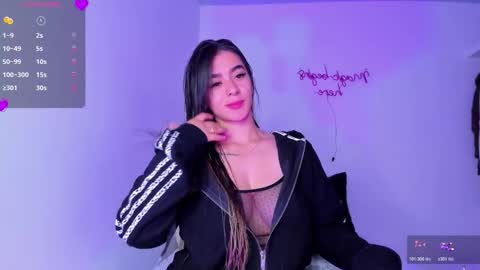 Snapshot of eva_shinee_ chatting on February 18, 2026, 10:11 am Eva Shinee online show from February 18, 2026, 10:11 am