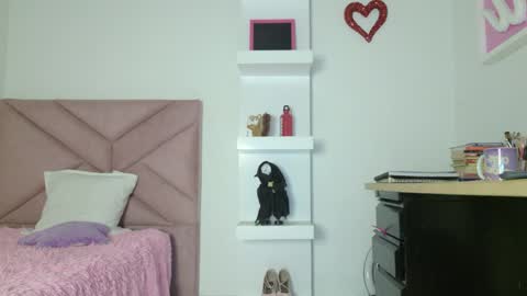 Snapshot of eva_sin18 chatting on May 12, 2026, 11:24 pm Eva Sin online show from May 12, 2026, 11:24 pm