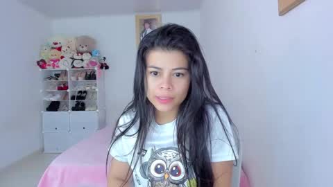 Estefania online show from November 30, 2025, 3:05 pm