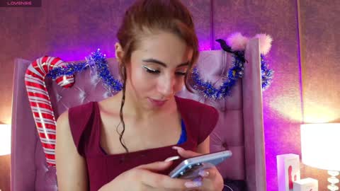 EVA CLOEE online show from December 18, 2024, 3:37 am