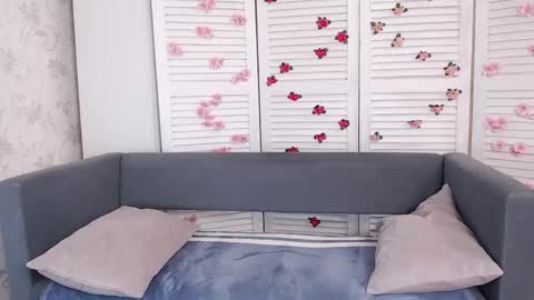 Snapshot of evaa_love_ chatting on January 15, 2026, 9:14 am Eva online show from January 15, 2026, 9:14 am