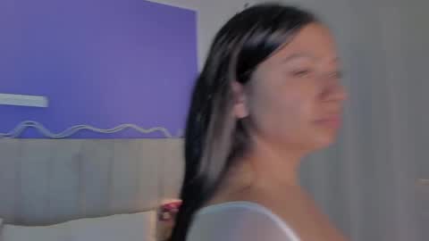 julieth online show from May 26, 2026, 7:54 pm